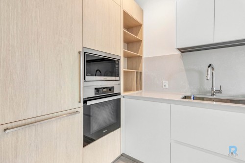 206-6000 Mckay Avenue, Burnaby, BC 