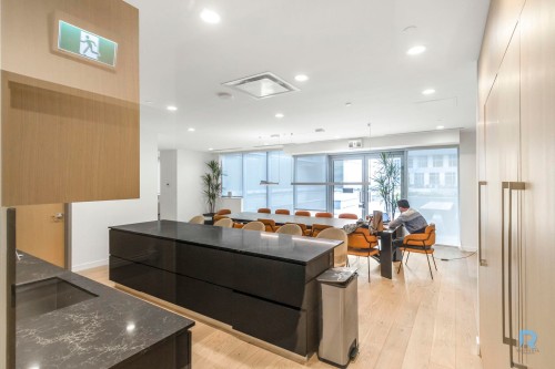 206-6000 Mckay Avenue, Burnaby, BC 