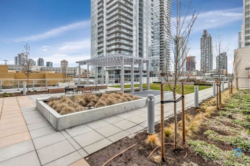 206-6000 Mckay Avenue, Burnaby, BC 