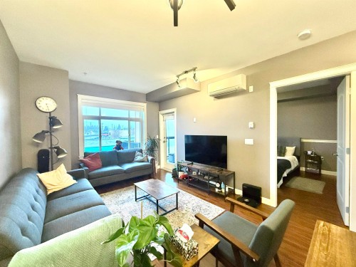 209-12655 190A Street, Pitt Meadows, BC 