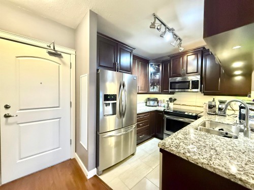 209-12655 190A Street, Pitt Meadows, BC 