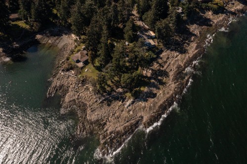 581 Bayview Drive, Mayne Island, BC 