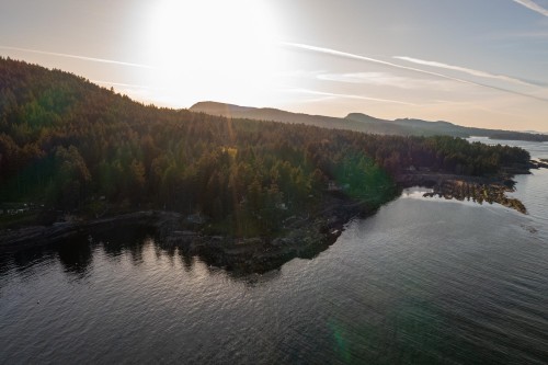 581 Bayview Drive, Mayne Island, BC 
