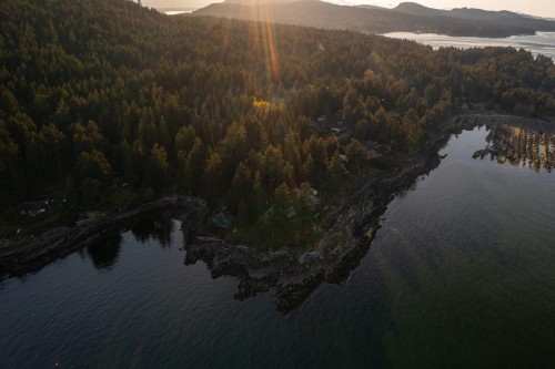 579 Bayview Drive, Mayne Island, BC 