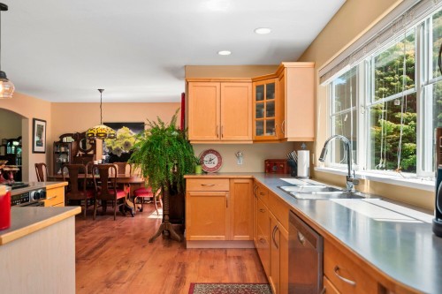 1223 Sunnyside Road, Gibsons, BC 
