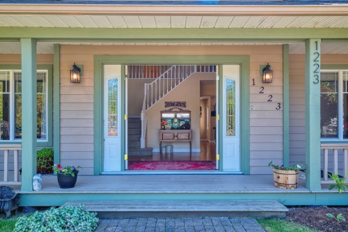 1223 Sunnyside Road, Gibsons, BC 