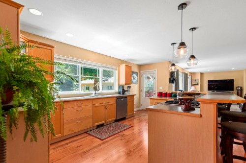 1223 Sunnyside Road, Gibsons, BC 