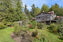 4906 Sinclair Bay Road  Garden Bay, BC V0N 1S1