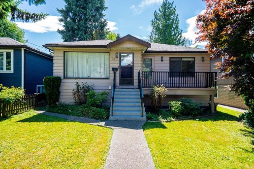 730 Colborne Street  New Westminster, BC V3L 2E2