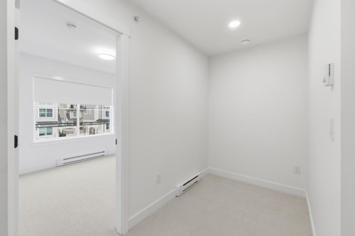 261-720 Robinson Street, Coquitlam, BC 