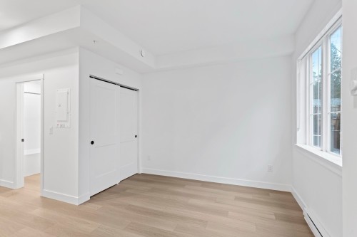 120-720 Robinson Street, Coquitlam, BC 