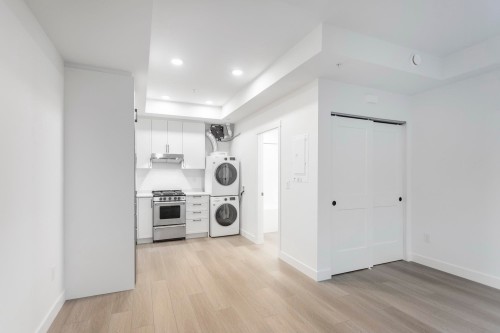 120-720 Robinson Street, Coquitlam, BC 