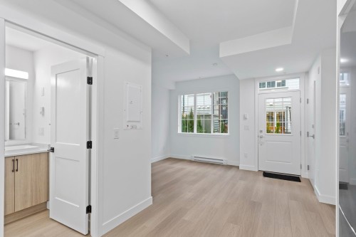 120-720 Robinson Street, Coquitlam, BC 