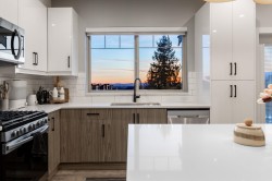 1-23710 133 Avenue Maple Ridge, BC V4R 2S5