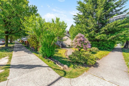6 King Edward Avenue W, Vancouver, BC 