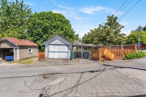 6 King Edward Avenue W, Vancouver, BC 