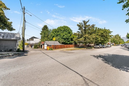 6 King Edward Avenue W, Vancouver, BC 