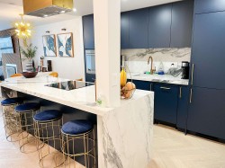 B307-1331 Homer Street  Vancouver, BC V6B 5M5