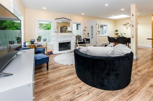 401 Raindance Crescent, West Vancouver, BC 