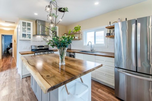 401 Raindance Crescent, West Vancouver, BC 