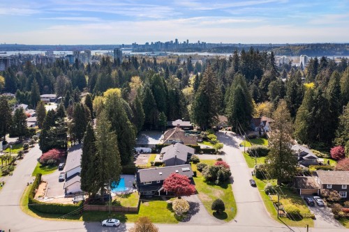 510 Newdale Place, West Vancouver, BC 