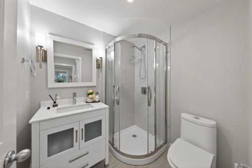 2562 Fuchsia Place, Coquitlam, BC 