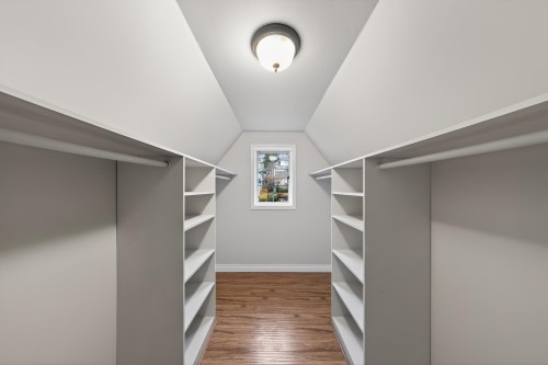 2562 Fuchsia Place, Coquitlam, BC 