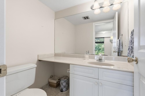 202-5553 16 Avenue, Delta, BC 
