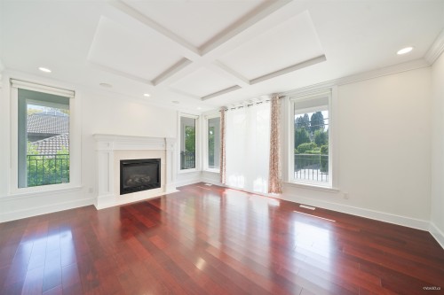 1450 25Th Street, West Vancouver, BC 