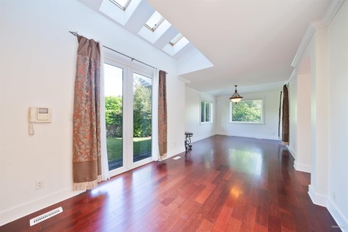 1450 25Th Street, West Vancouver, BC 