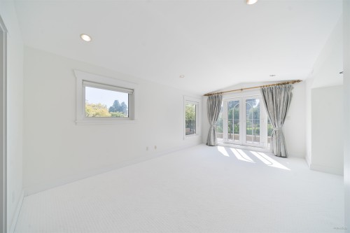 1450 25Th Street, West Vancouver, BC 