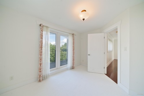 1450 25Th Street, West Vancouver, BC 