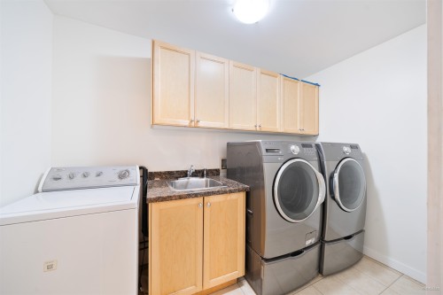 1450 25Th Street, West Vancouver, BC 