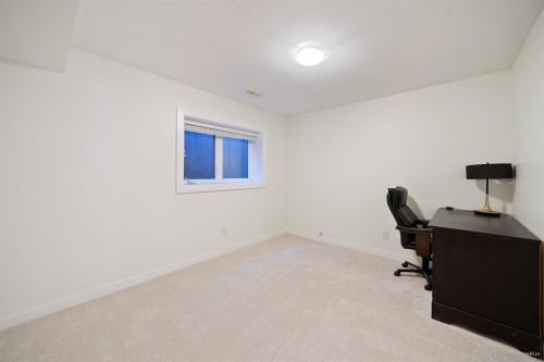 1450 25Th Street, West Vancouver, BC 