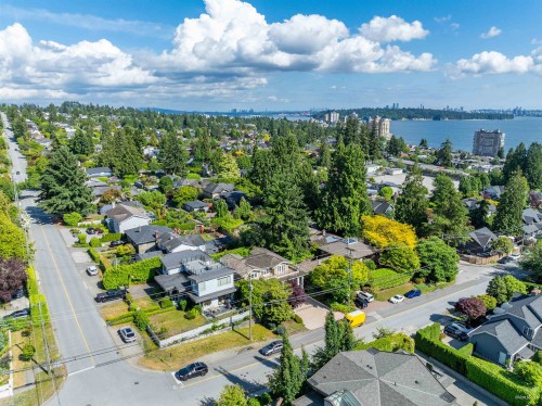 1450 25Th Street, West Vancouver, BC 