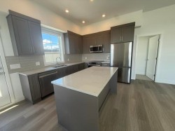 510-22348 North Road Maple Ridge, BC V2X 8T2