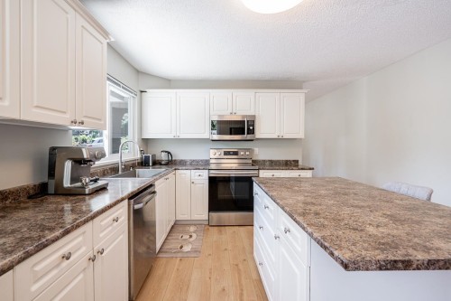 2602 Hawser Avenue, Coquitlam, BC 