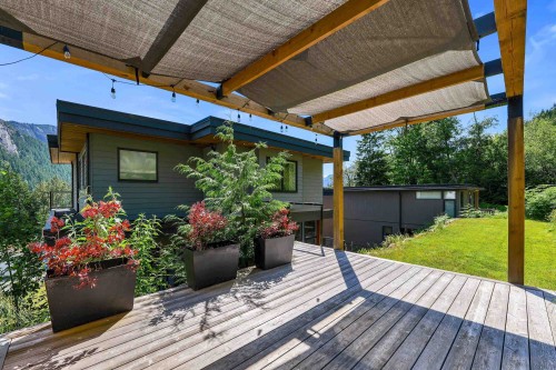 2237 Windsail Place, Squamish, BC 