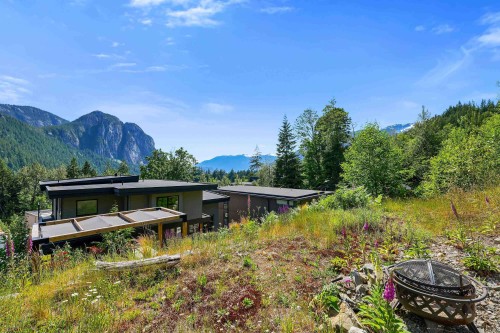 2237 Windsail Place, Squamish, BC 