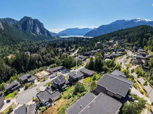 2237 Windsail Place, Squamish, BC 