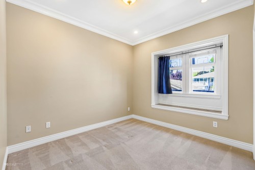 295 63Rd Avenue W, Vancouver, BC 