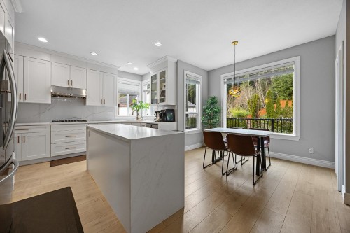 3376 Plateau Boulevard, Coquitlam, BC 