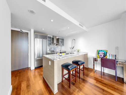2407-1111 Alberni Street, Vancouver, BC 
