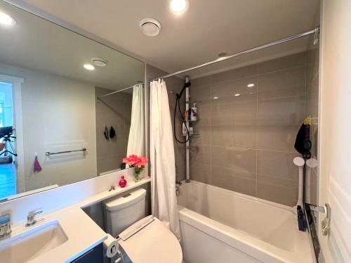 2501-3100 Windsor Gate, Coquitlam, BC 