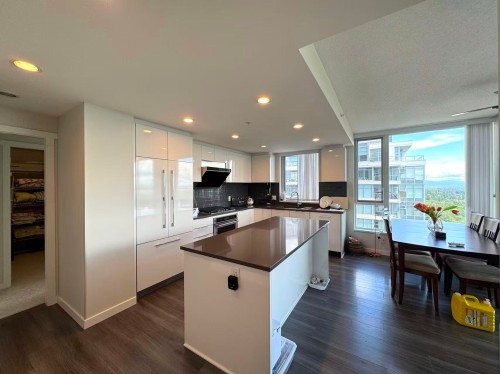 2501-3100 Windsor Gate, Coquitlam, BC 