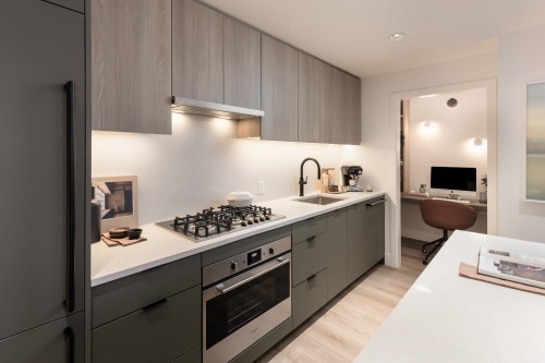 705-8633 River District Crossing, Vancouver, BC 