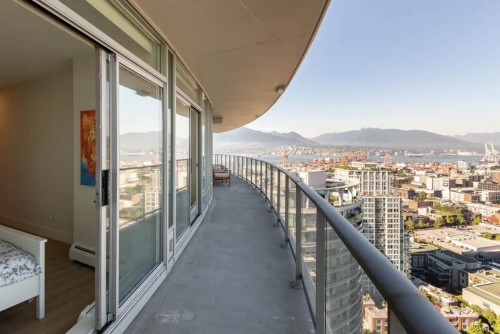 3506-688 Abbott Street, Vancouver, BC 