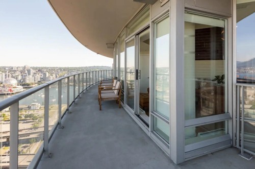 3506-688 Abbott Street, Vancouver, BC 