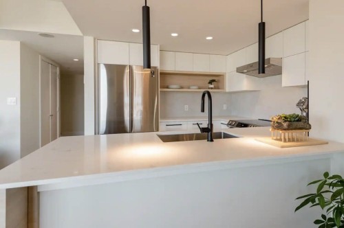 3506-688 Abbott Street, Vancouver, BC 