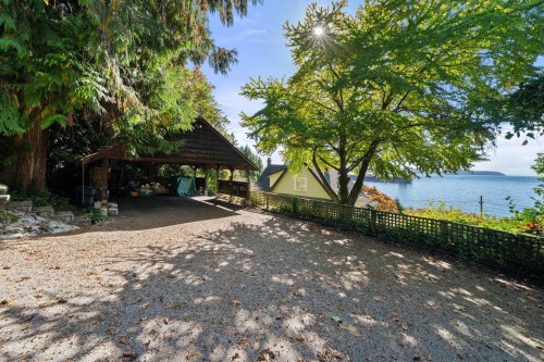 3721 Sunset Lane, West Vancouver, BC 